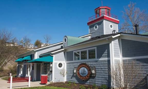 Rocky River Emerald Necklace Marina: SUP Midway Tour